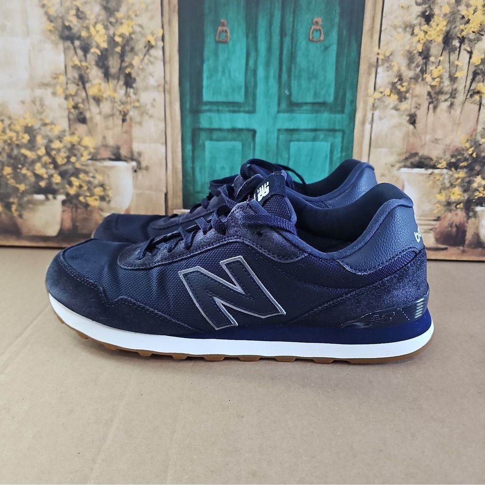 New Balance 515 Classics Mens Sz 11.5 Classic Navy Blue Gum Suede Shoes ML515HRN